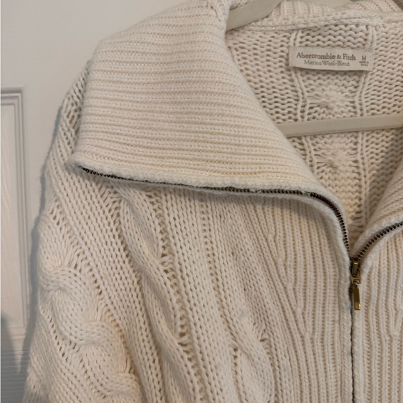Abercrombie & Fitch Cream Zip Collared Sweater - Picture 8 of 9